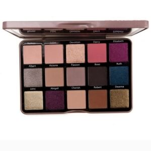 Sydney Grace Enduring Love Light Eyeshadow Palette